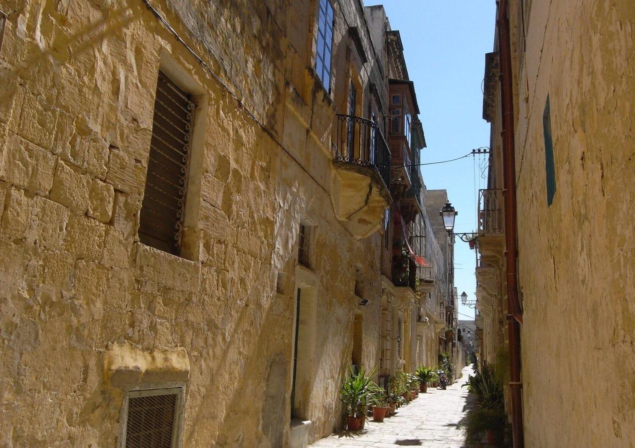 Cospicua Charming 17Th Cent House Of Character In The Famous 3 Cities, Right Next To Valletta מראה חיצוני תמונה